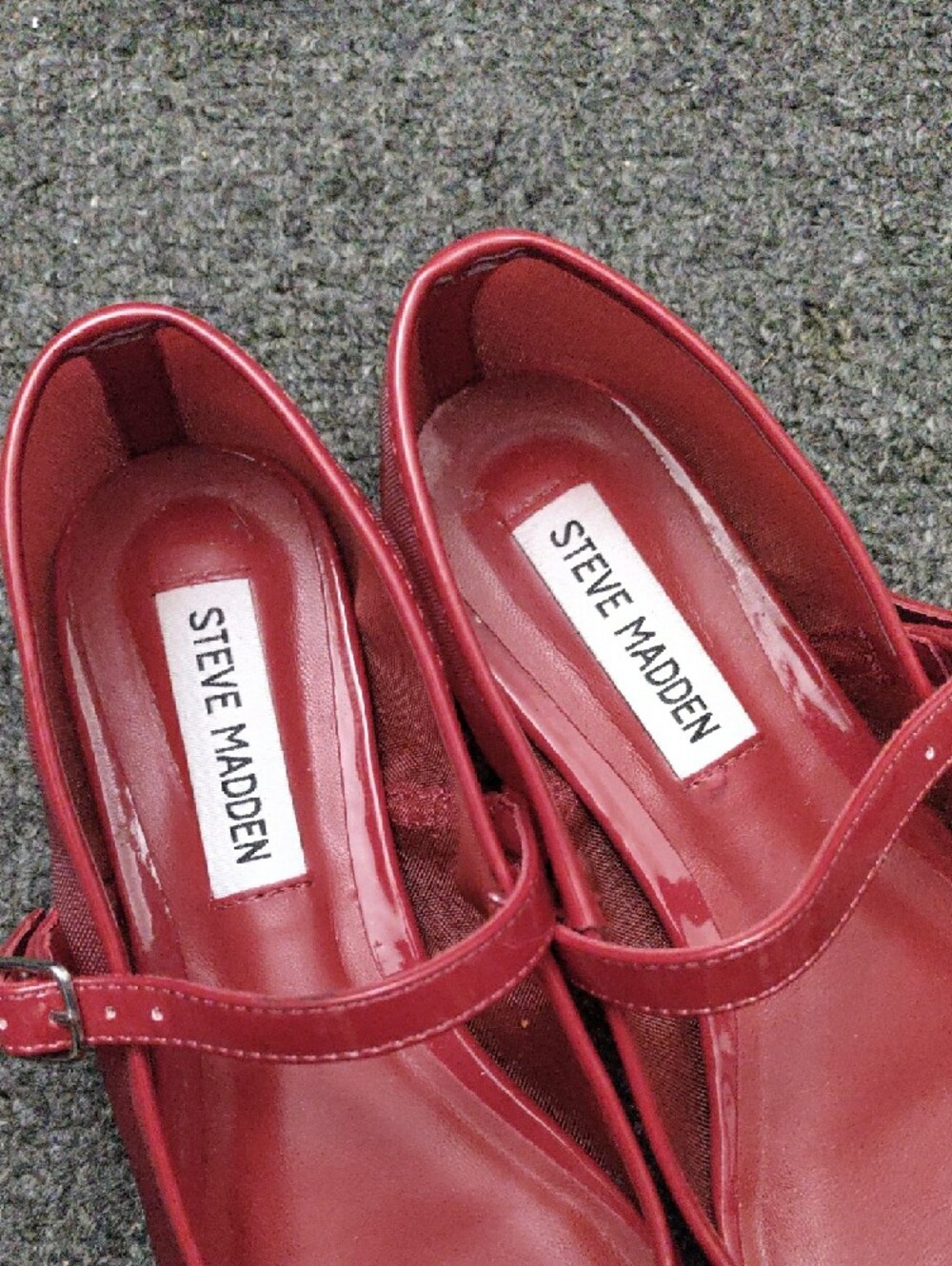 Steve Madden Women's Red Mesh Mary Jane Flats - Picture 5 of 10